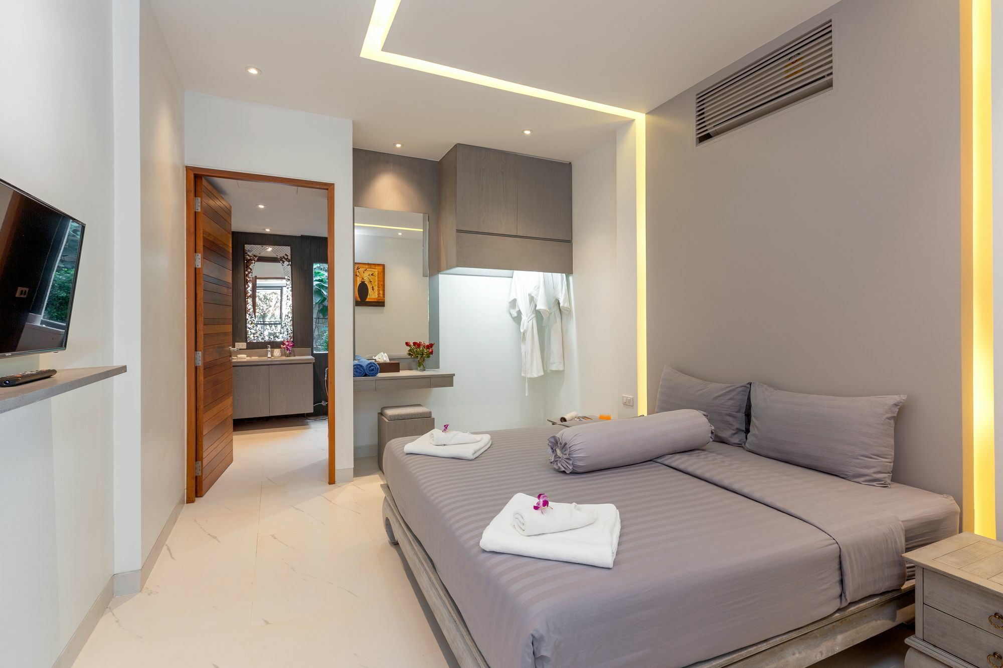 Karon Beach Pool Villa - Sha Extra Plus Ngoại thất bức ảnh